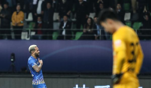 足球｜江苏苏宁易购夺得队史上首个中超冠军