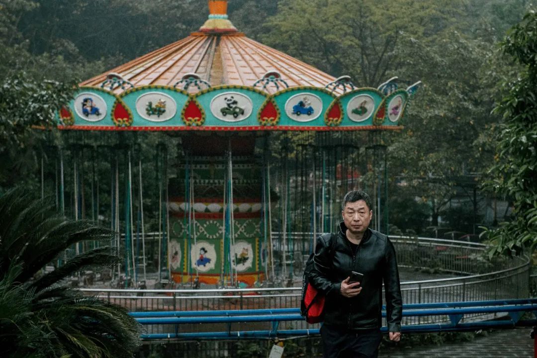 坠楼一年后：追问“天才少年”之死