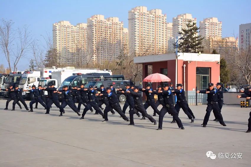 张承平同志深入州局特警、交警支队 调研指导工作