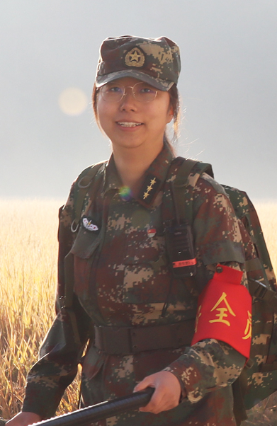 中国女军人，又美又飒
