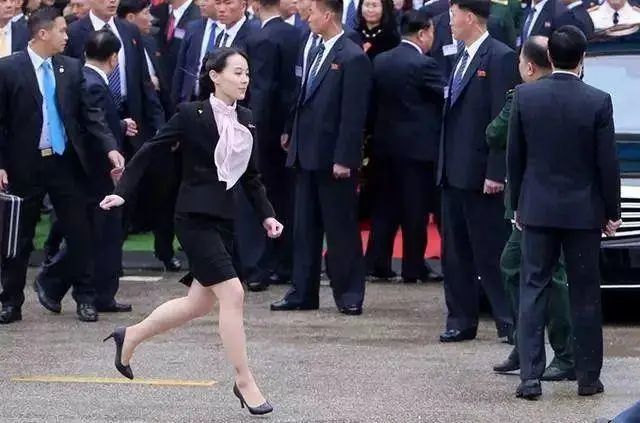 ���r���Й��ݵ�Ů�����c��������