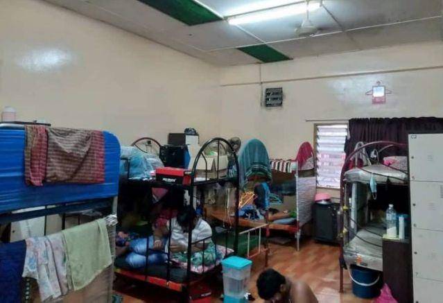 因不满员工向媒体爆料工作环境，马来西亚顶级手套公司辞退疫情