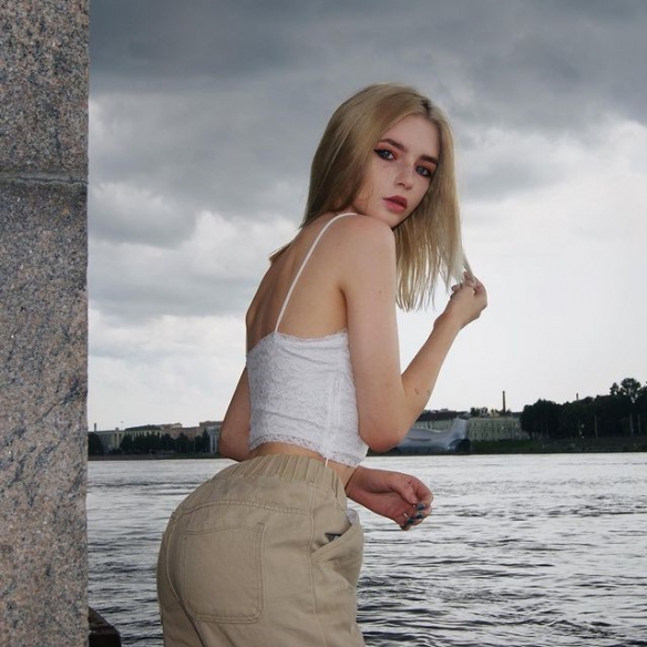 俄罗斯模特小仙女抖音图片