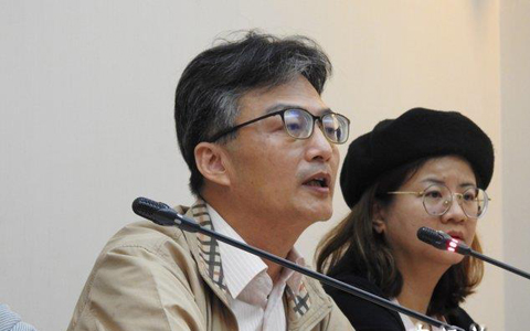 反�萊豬�醫師有罪嗎？ 民進黨自詡的�自由民主�現了形