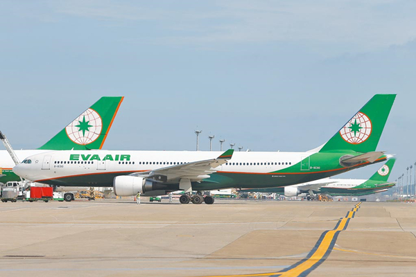 外籍確診飛行員在台足跡竟有隱藏版台衛生主管拒答反要媒體�別問�