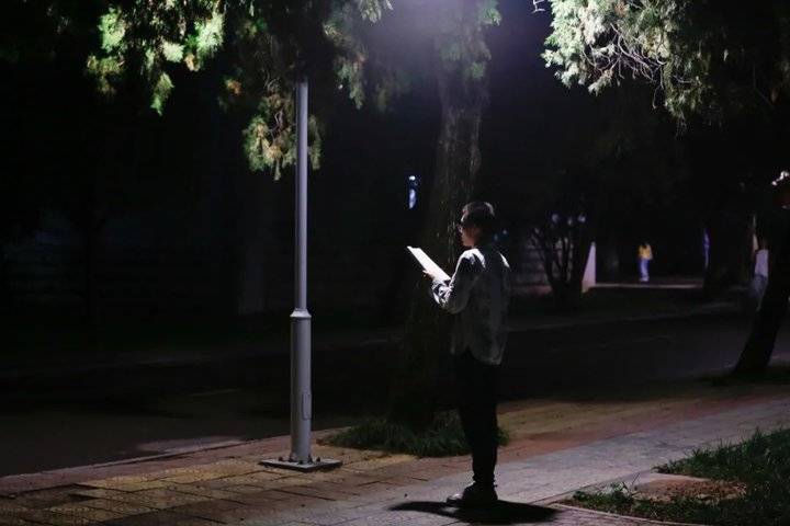 For Qu Yuan the student is cheered! Harships take an examination ofing grinds road, we are the people that pursue a dream