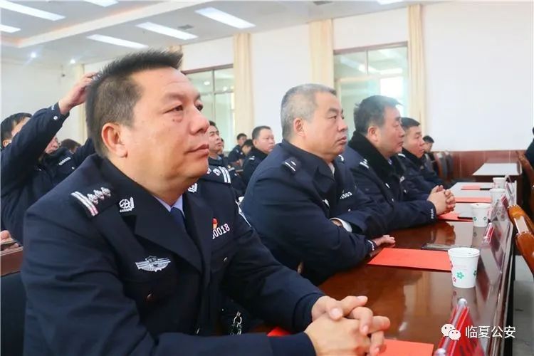 【走进我们的节日】特警支队举办庆祝首个人民警察节文艺汇演