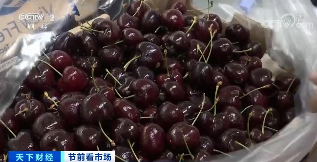 Depreciating car a unit of weight child a large number of arriving! A market sold several container at 8 o'clock in the morning! Depreciated in succession into saliva fruit...