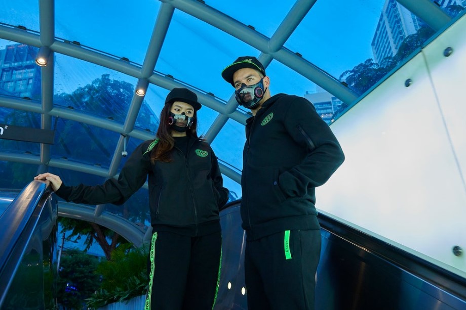 The science and technology of 2077 feels! Thunder snake rolls out N95 light to pollute RGB concept guaze mask