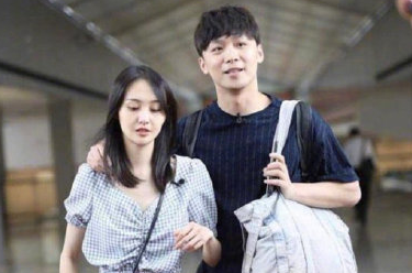 王思聪疑暗讽郑爽：她脑子有病，现在信了吧？