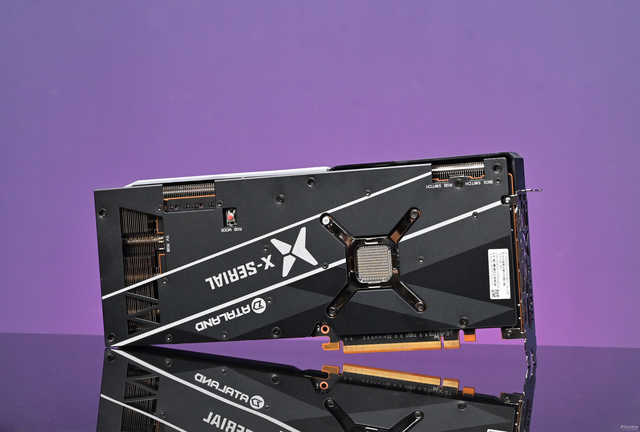 迪兰RX6800 XT 16G X战神评测：性能不俗，未来可期