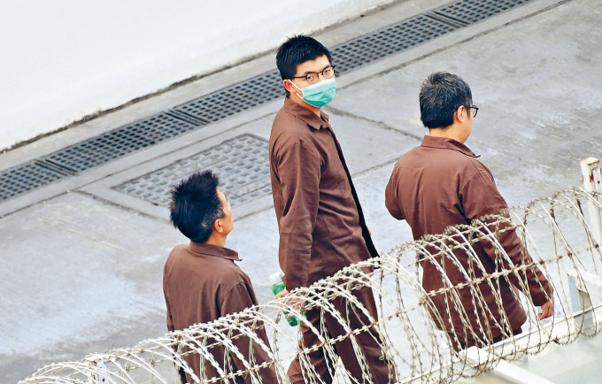 ���裡��֮������������Ȼ���ˣ���׿�ˡ���׿͢Ҳ����������