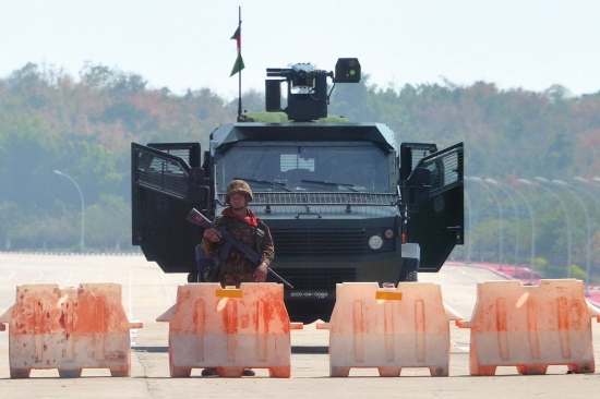 一夜之间缅甸变样！在缅华人目睹当地人抢购大