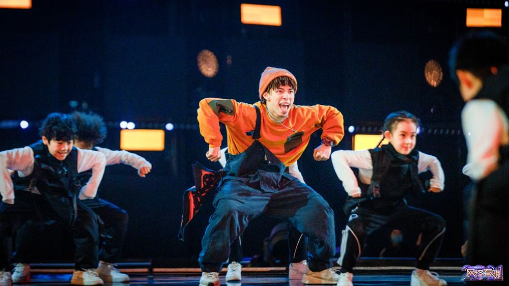 Off year night, 4 stage spring arrive late tonight! 91 years old of Yuan Longping and group of day of cross paddy scientific research also came