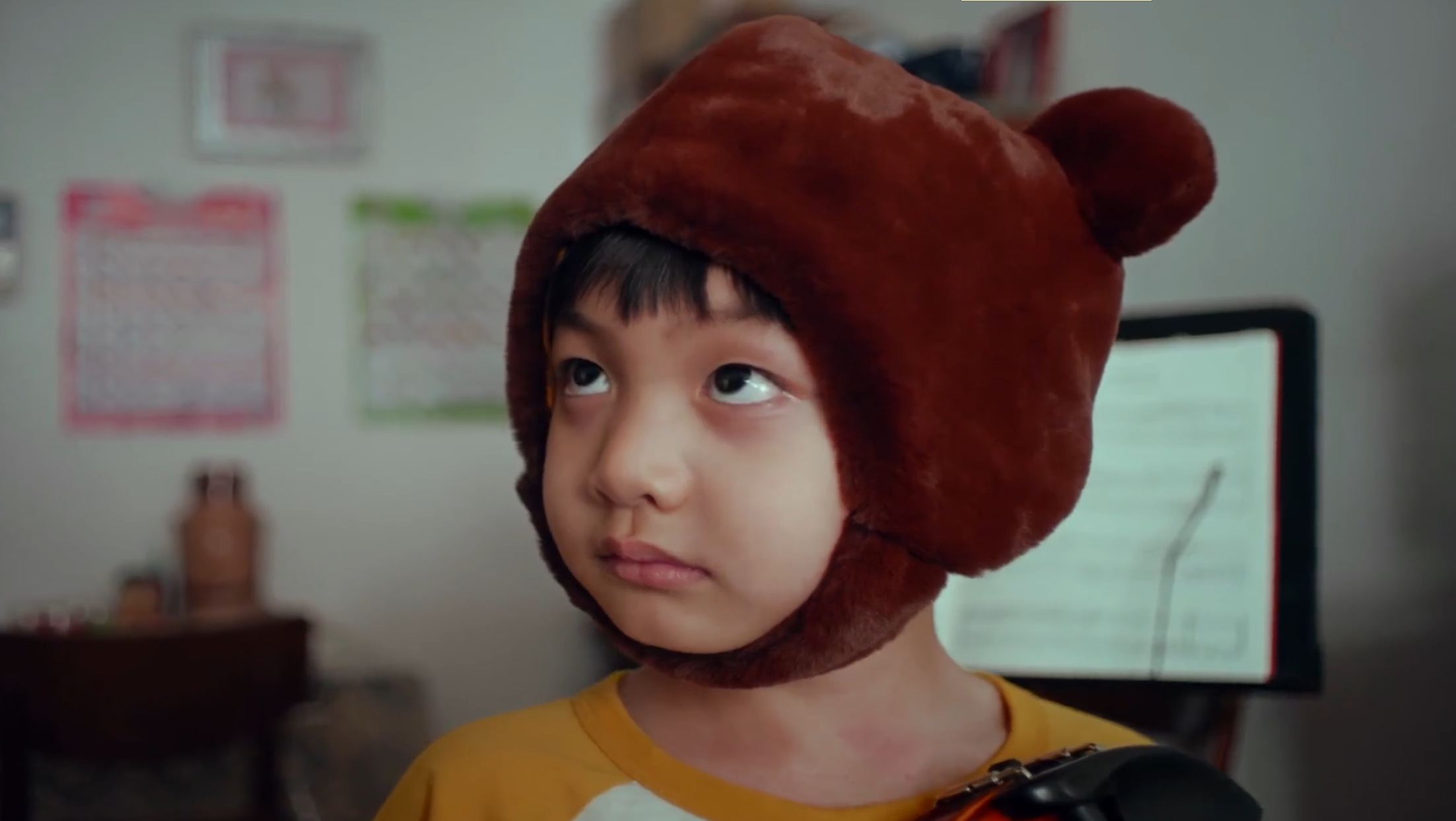 The film " bear appears and disappear · is mad wild mainland " release true person short film " the bear of the grandma "