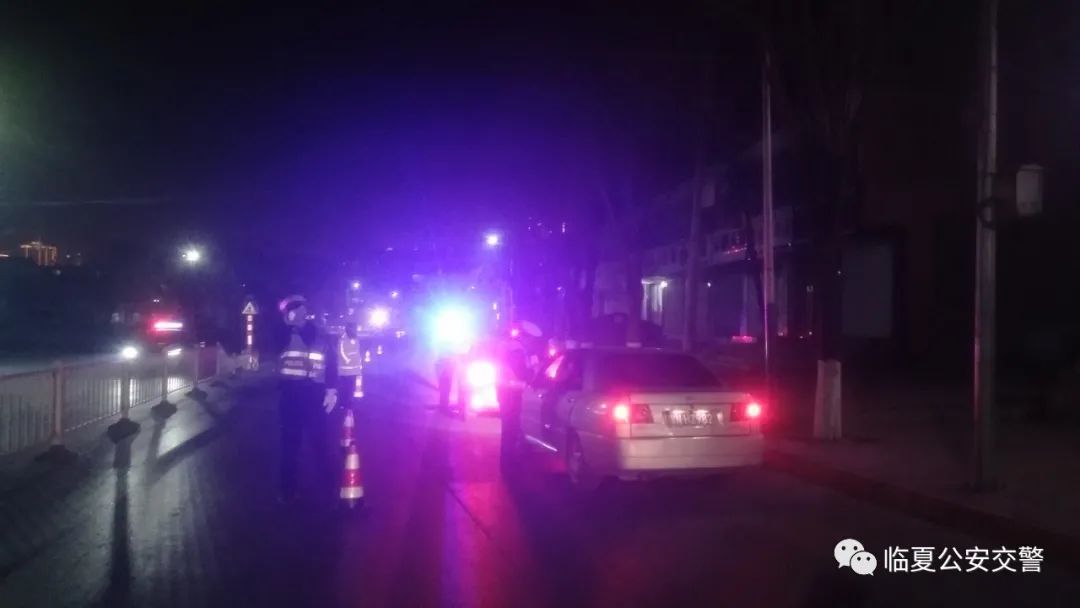 【平安春运 交警同行】临夏公安交警严查酒驾 为平安春运保驾护航