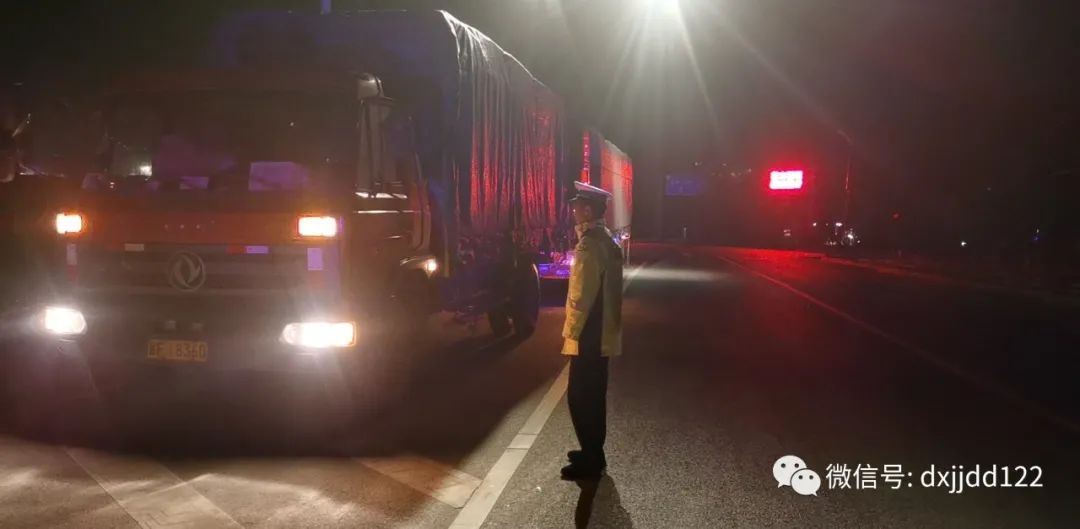 【平安春运 交警同行】临夏公安交警严查酒驾 为平安春运保驾护航