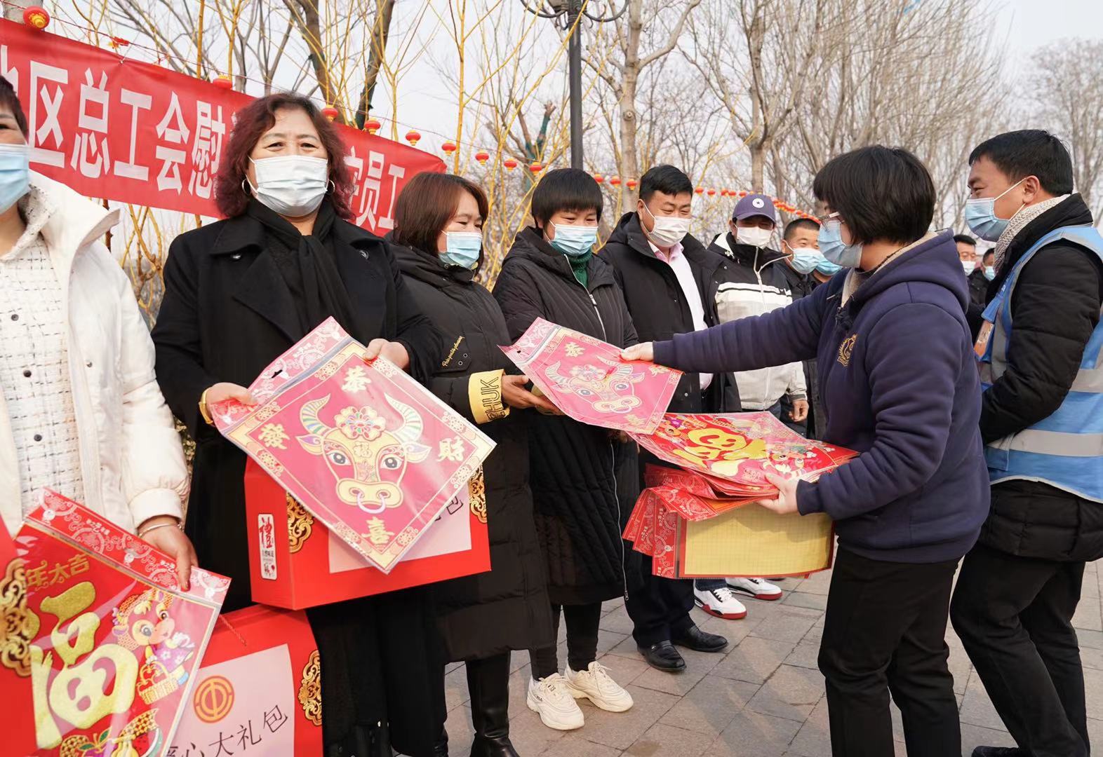 煮了10吨！北京新发地为五千留守商户下锅煮饺子