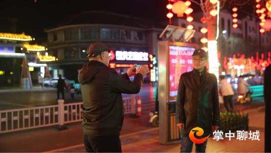 阳谷城区：“中国梦”元素街灯迎新春