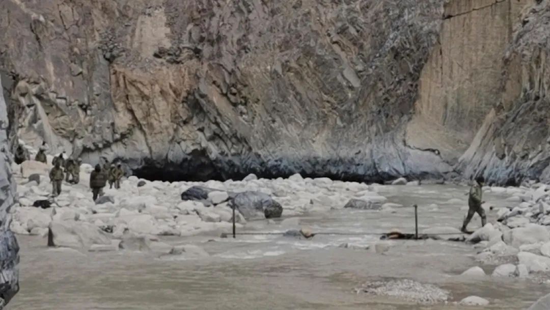 ������ӹȳ�ͻ�ֳ���Ƶ���� �Ҿ��ٱ��������������