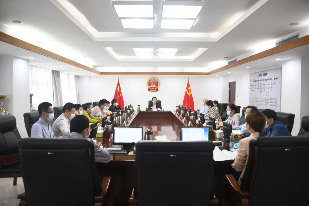 省检察院召开党组会传达学习习近平总书记在全国脱贫攻坚总结表彰大会上的重要讲话精神
