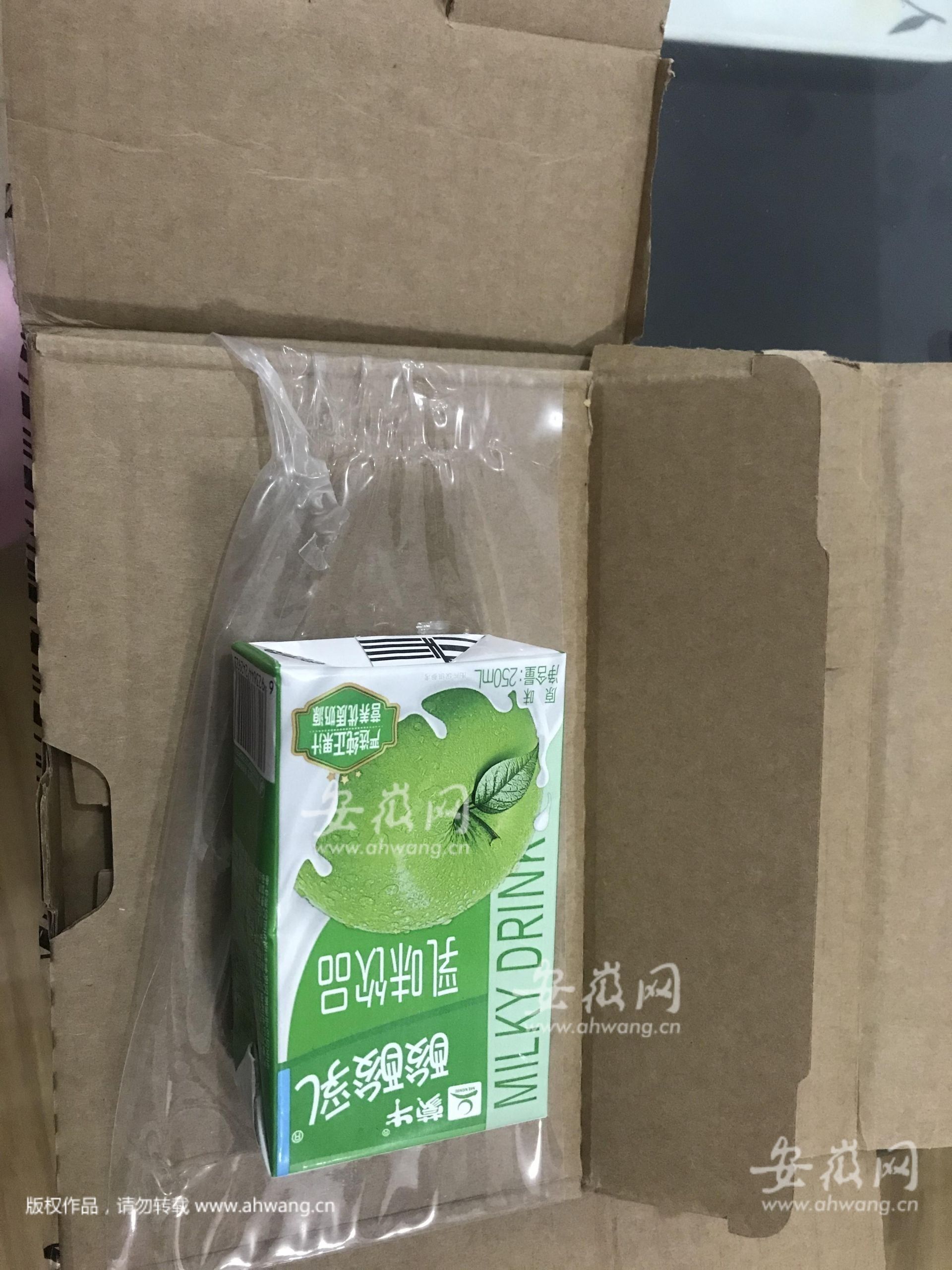 网购苹果手机到手变成苹果味酸酸乳？合肥警方立案