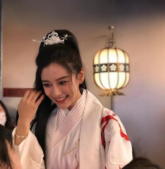 庆生|黄晓明为baby庆生 深夜又撒了一把狗粮