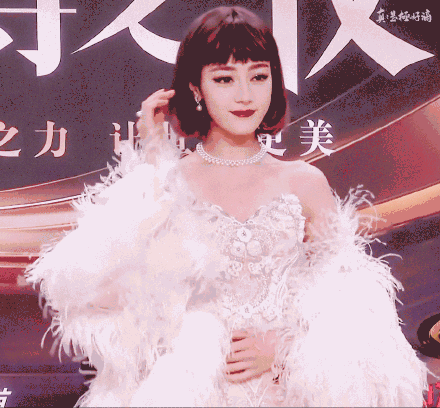 女明星红毯battle赛！热巴cos赫本太惊艳，关晓彤把自己穿成花滑选手
