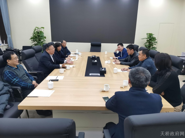 济南市财政局副局长王传秋一行到济南新材料产业园区调研