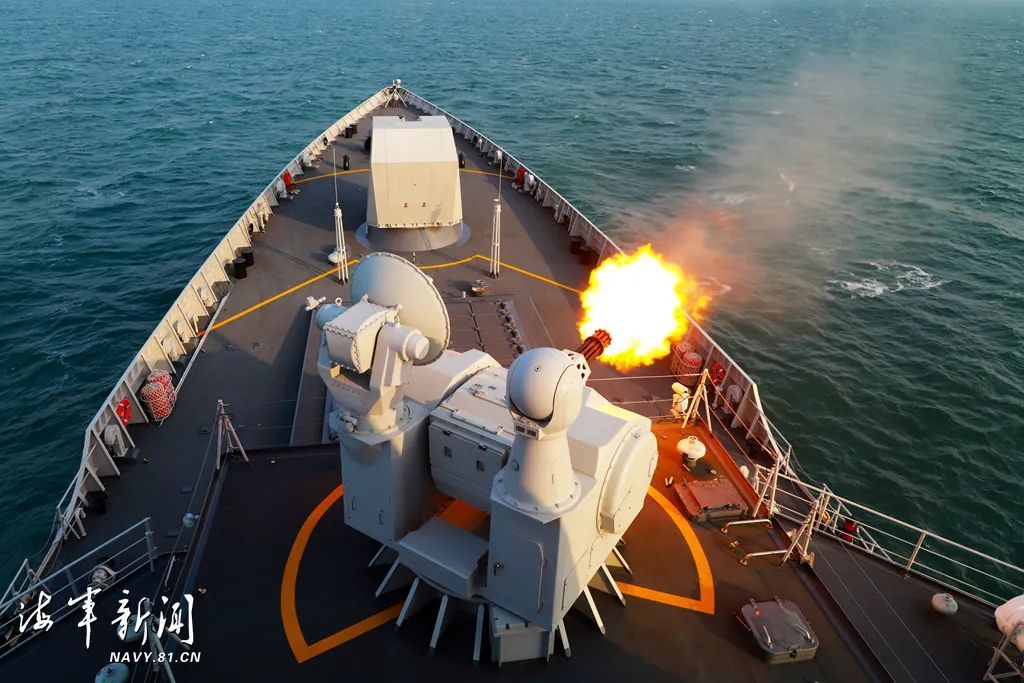 ������Ӳ�ˡ���̧ͷ�����