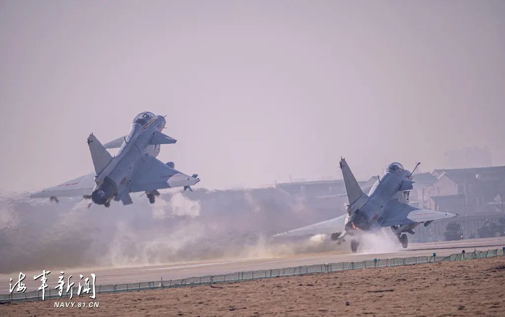 ������Ӳ�ˡ���̧ͷ�����