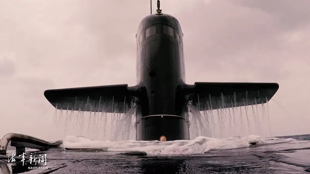 ������Ӳ�ˡ���̧ͷ�����