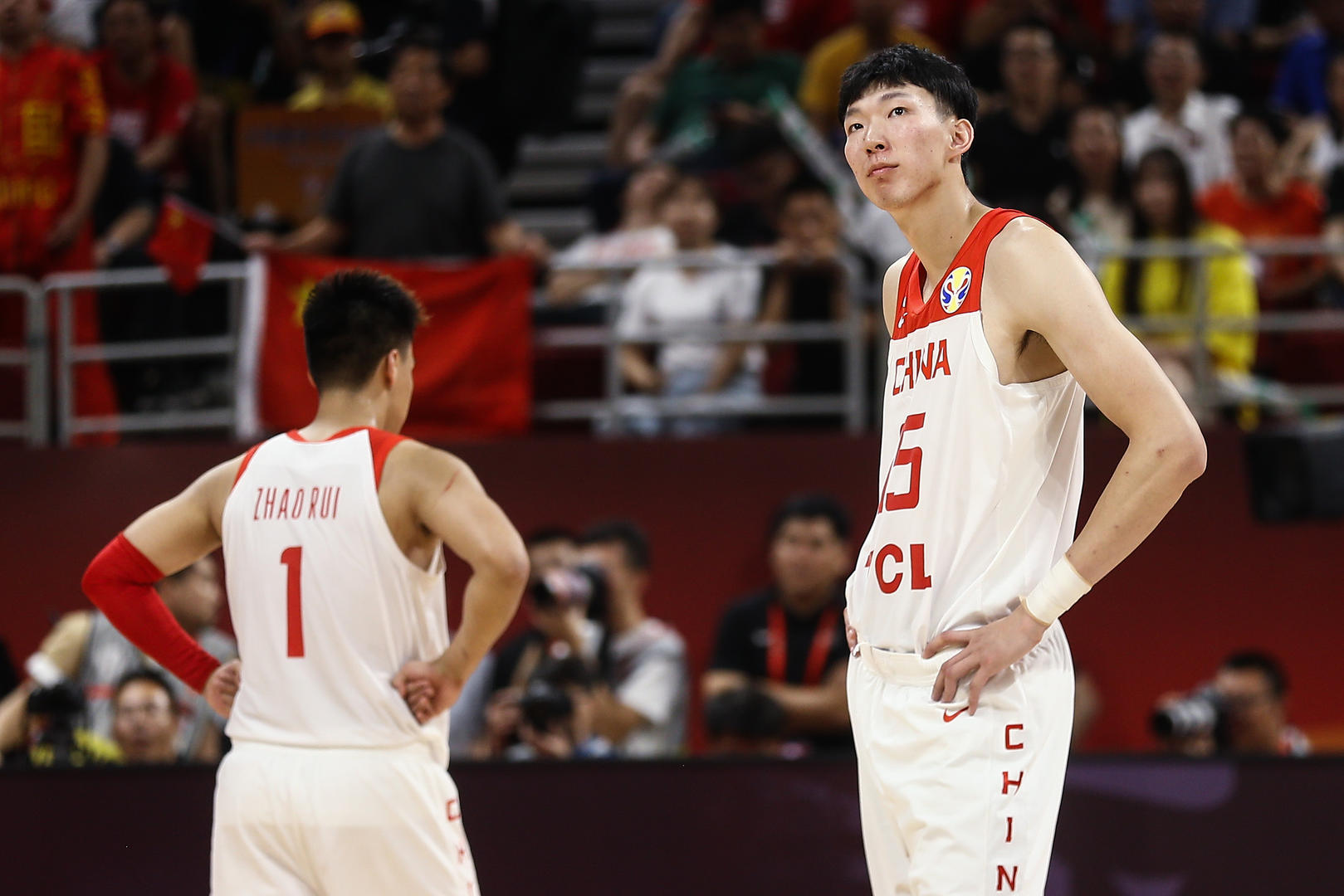 After congress of chamfer of style of conversation watchs old Wang Shipeng, male basket name feels: This is salt is spilled on cut