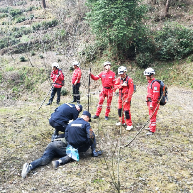 安徽歙县命案原因最新消息！安徽一乡党委书记被杀嫌犯服毒身亡画面曝光