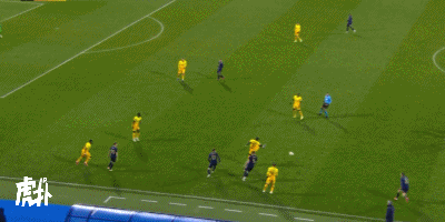 欧联：奥尔西奇帽子戏法，热刺总比分2-3迪纳摩