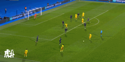 欧联：奥尔西奇帽子戏法，热刺总比分2-3迪纳摩