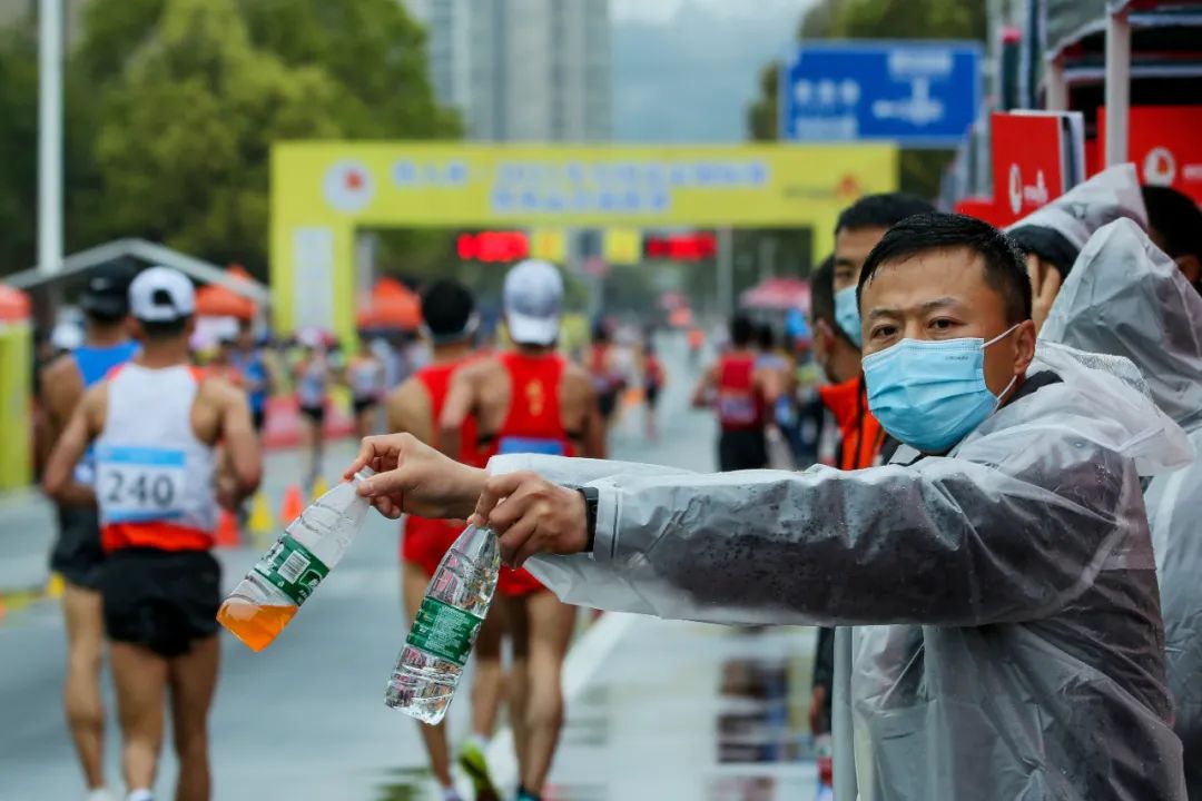 Countrywide walk tounament fires a shot to surpass! In pairs of rainbow of first days of Yang Jiayu Liu breaks world record, wang Kai China breaks countrywide record