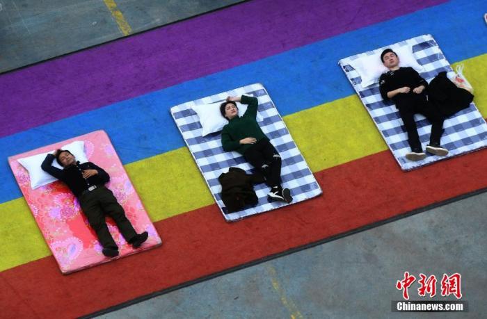 超9成小学生睡眠时长不达标，谁来帮帮特“困”生