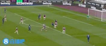 英超-林加德传射拉卡造两球 阿森纳连扳三球3-