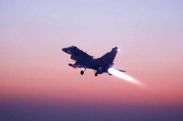 ף�أ���10ս��23�����տ���