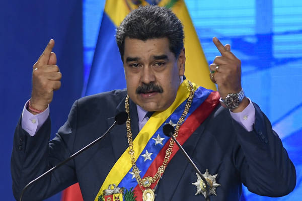 委内瑞拉总统马杜罗准备用石油换疫苗：我们不会乞求任何人