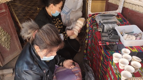 Ϊ�½�����������̫ʵ����