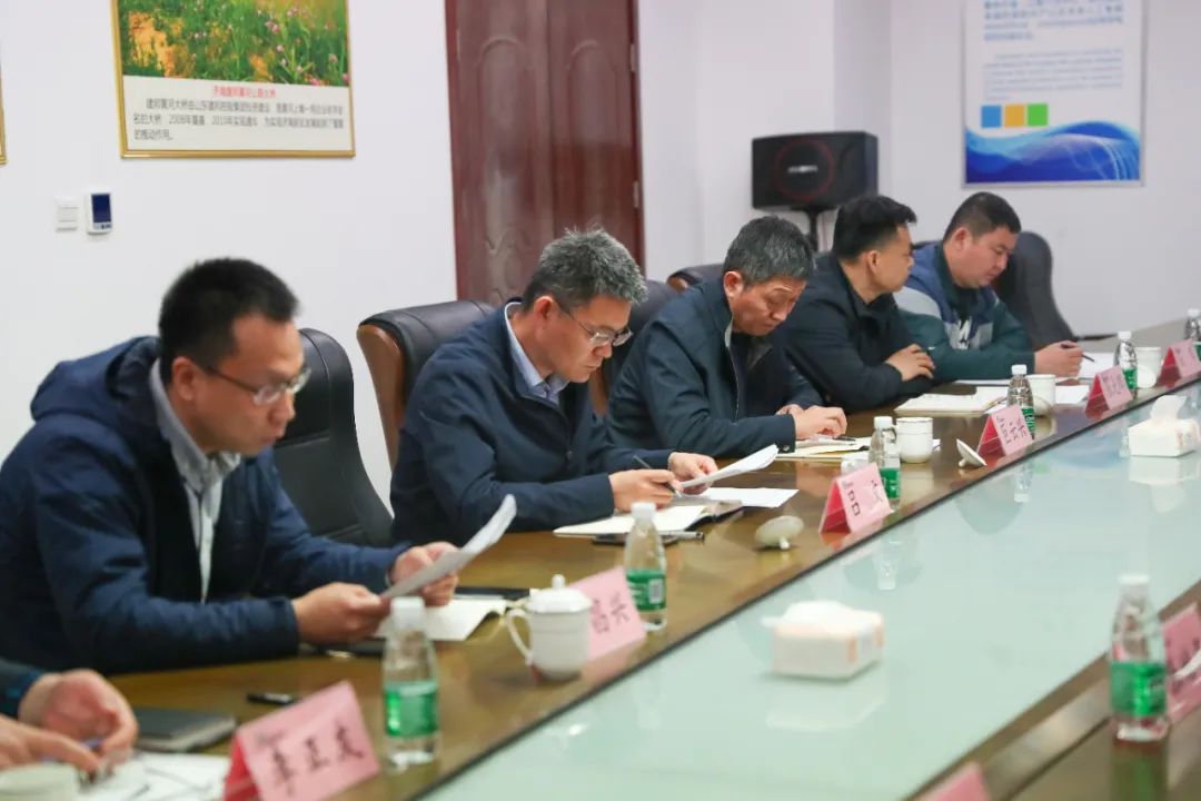 市工信局党组副书记、副局长吕春明到天桥区调研
