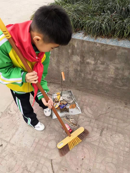 中江繼光實驗學校：紅領(lǐng)巾，我為你驕傲