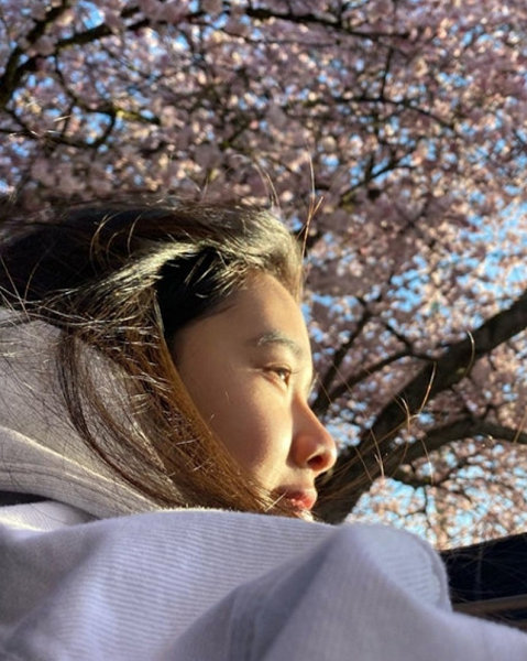 Chen Kun exposure of amour of 19 years old of sons? With mysterious belle oriental cherry the tree falls close group photo