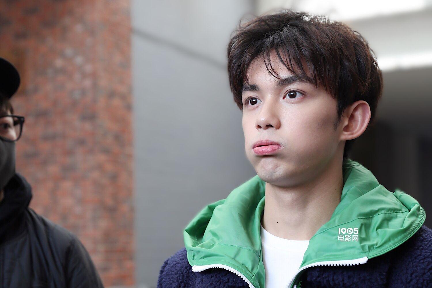 Funny than undoubted! Wu Lei says he ever spent 35 yuan of sign one's name that buy his to illuminate, false still