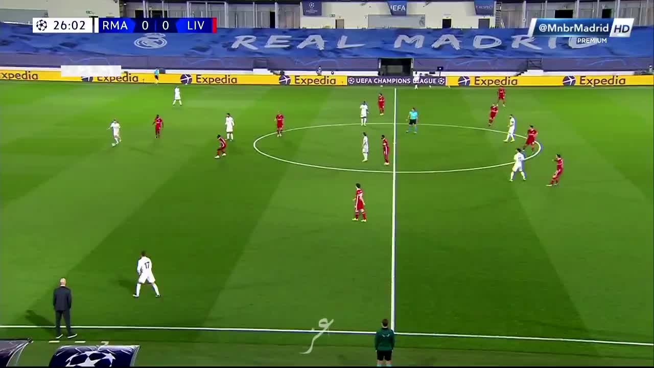 欧冠-维尼修斯双响克罗斯长传造两球 皇马主场