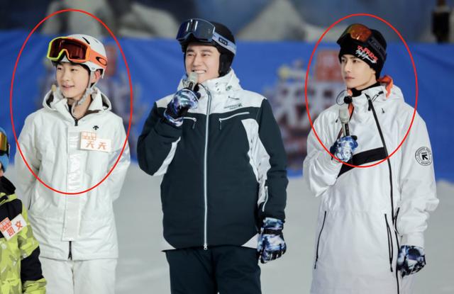 13歲天天近照，與同學對比身高優越，長相成熟變化大到認不出