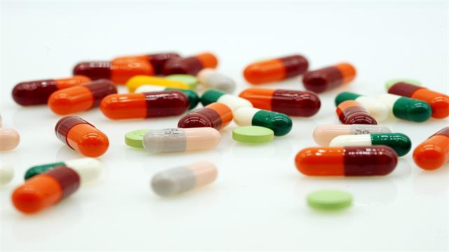 业绩承压下，恒瑞医药欲以13亿引入重磅抗癌药