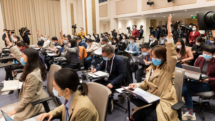 中外记者提问上海民生实事亮点，红色文化看点，五个新城重点……市领导这样答